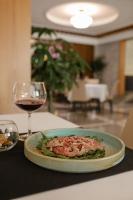 Jídlo v hotelu nebo okolí