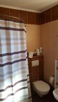 A bathroom at Penzión Zunama