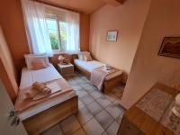 Posteľ alebo postele v izbe v ubytovaní Wonderful house with private garden