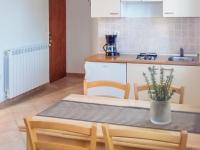 Kuchyňa alebo kuchynka v ubytovaní Apartment Jasen by Interhome