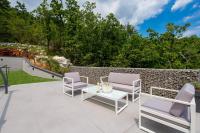 Vonkajšia záhrada v ubytovaní Villa Lavinia