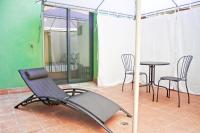 Plán poschodí v ubytovaní Urban Manesa city center apartment with private patio