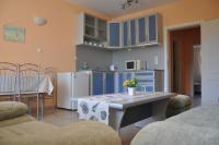 Kuchyň nebo kuchyňský kout v ubytování Hotel BelleVille