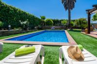 Bazén v ubytování VIlla Jaruco Lux, exclusiva zona residencial con Piscina & Aircon nebo v jeho okolí