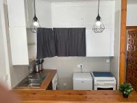 A bathroom at BADIA BEACH- Empuriabrava