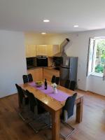 Plán poschodí v ubytovaní APARTMENT "B" 50 m from the beach