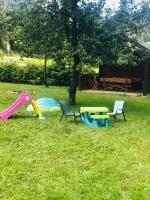 Vonkajšia záhrada v ubytovaní VILLA LÚČKY