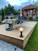 Vonkajšia záhrada v ubytovaní Penzión Vila Petra Bed&Breakfast