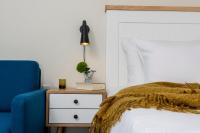 Precise Resort Marina Wolfsbruch - Familienapartments में एक कमरे में एक या कई बेड
