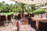 Restauracja lub miejsce do jedzenia w obiekcie Grupotel Natura Playa