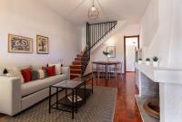 A seating area at DomoMea - La Casa di Anna