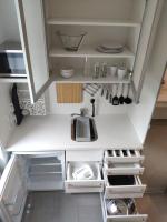 Kuchyňa alebo kuchynka v ubytovaní 1210Apartment