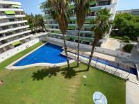 The swimming pool at or close to Apartamento cerca de playa