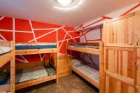 Bled Hostelにある二段ベッド