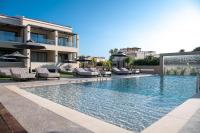 Bazén v ubytování Mossa Well Being Hotel nebo v jeho okolí