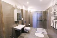 Kúpeľňa v ubytovaní RENTTNER Apartamenty