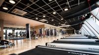 Fraser Place Namdaemun Seoulにあるフィットネスセンターまたはフィットネス設備