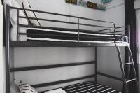 Palanda nebo palandy na pokoji v ubytování Valencia Apartamentos Goya