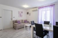 Posedenie v ubytovaní Private Holliday Apartment