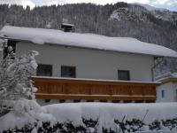 Haus Praxmarer during the winter