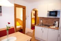 Kuchyň nebo kuchyňský kout v ubytování Appartement-Gästehaus Ursula