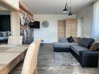 Posedenie v ubytovaní Dióliget Cottage Sárvár