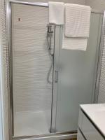 A bathroom at Torre dei Mori Boutique Rooms B&B