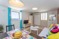Kuchyňa alebo kuchynka v ubytovaní Apartmani AD Hvar