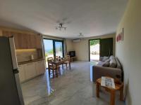 Kuchnia lub aneks kuchenny w obiekcie Freesia Grand Sea View Residence