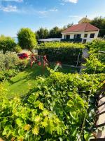 Vonkajšia záhrada v ubytovaní Apartments Tabain