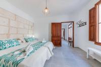 Postel nebo postele na pokoji v ubytování Holiday Home Can Cremat