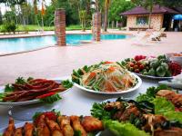 Đồ ăn tại/gần resort