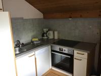 A kitchen or kitchenette at Haus Praxmarer