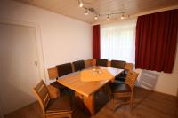 Część wypoczynkowa w obiekcie Familienappartements Eder - Free entry to Tauern SPA Kaprun included