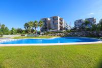 The swimming pool at or close to DIFFERENTFLATS Paradise Village Families