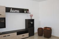 A kitchen or kitchenette at Holiday House Rosy