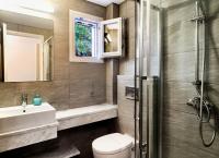 Koupelna v ubytování Nefeli Hotel