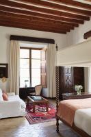 Posteľ alebo postele v izbe v ubytovaní La Residencia, A Belmond Hotel, Mallorca