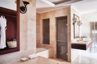 Kúpeľňa v ubytovaní La Residencia, A Belmond Hotel, Mallorca
