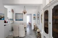 Posedenie v ubytovaní Ricos Two Bedroom House - Naoussa Paros