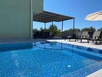 Bazén v ubytování Holiday Home Meri nebo v jeho okolí