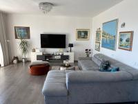 TV a/nebo společenská místnost v ubytování Holiday Home Meri