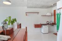 Küche/Küchenzeile in der Unterkunft Wabi Sabi Boutique Hotel - SHA Extra Plus