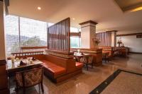 Фотография из галереи Arawan Riverside Hotel в городе Паксе