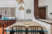 Posedenie v ubytovaní Camogli Bright Apartment with Parking
