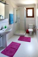 Łazienka w obiekcie Holiday Home Schnuffi by Interhome