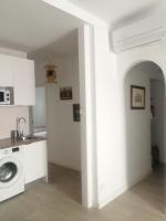A kitchen or kitchenette at Apartamento en el Rastro