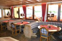 A restaurant or other place to eat at Hotel Neue Post