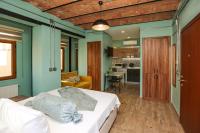 A kitchen or kitchenette at No 8 Galata