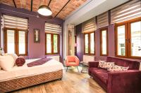 A seating area at No 8 Galata